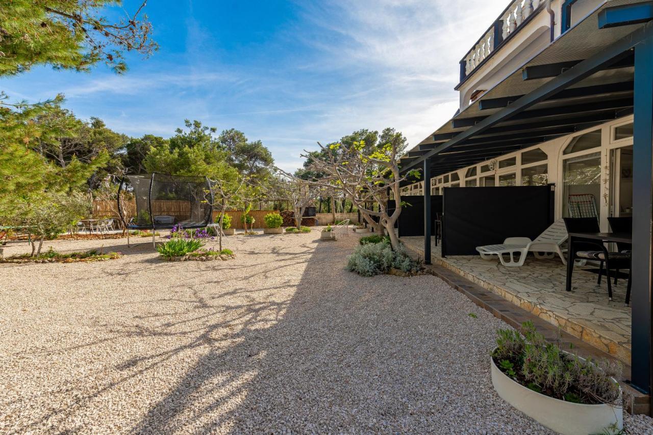 Apartments Villa Agape Vir Εξωτερικό φωτογραφία