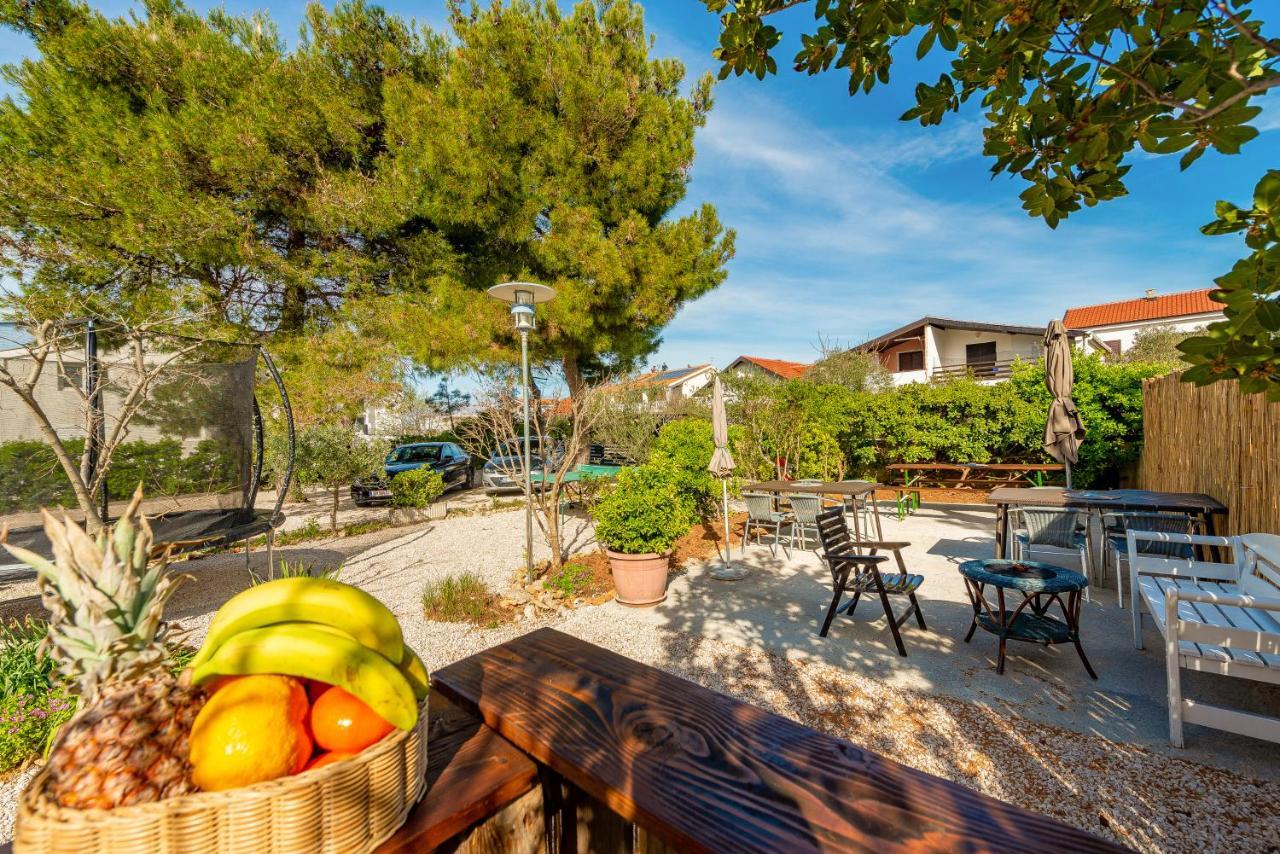 Apartments Villa Agape Vir Εξωτερικό φωτογραφία