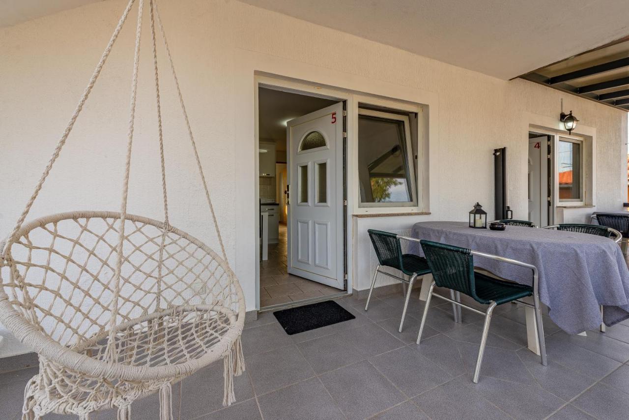 Apartments Villa Agape Vir Εξωτερικό φωτογραφία